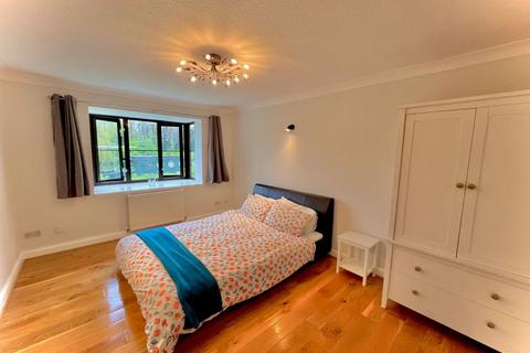 1 bedroom ground floor flat for sale, Kings Court, Lower Kings Raod, Berkhamsted HP4