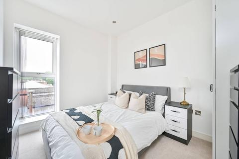 1 bedroom flat for sale, Research House, Greenford, UB6