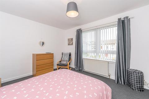 49/1 Restalrig Square, Edinburgh, EH7 6EZ