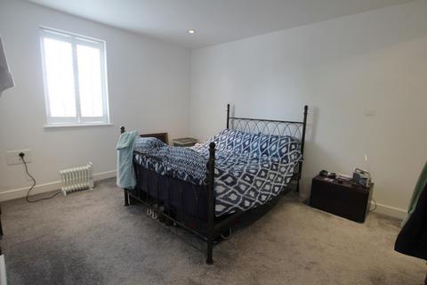 2 bedroom penthouse to rent, Deeside Court, Dee Hills Park, Chester, CH3