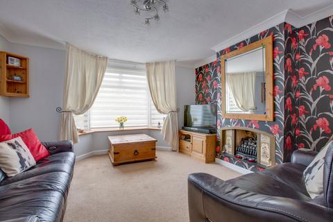 10 Clapton Approach, Wooburn Green, High Wycombe, HP10 0DP