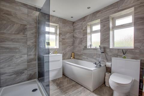 10 Clapton Approach, Wooburn Green, High Wycombe, HP10 0DP