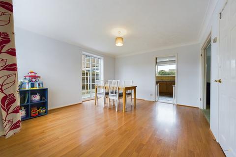 4 The Meadows, Kingstone, Uttoxeter, ST14 8QE
