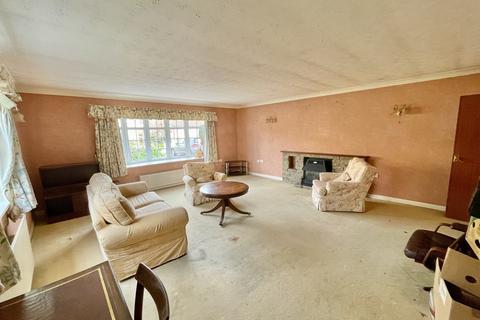 2 bedroom detached bungalow for sale, Clarence Road, Woodhall Spa LN10