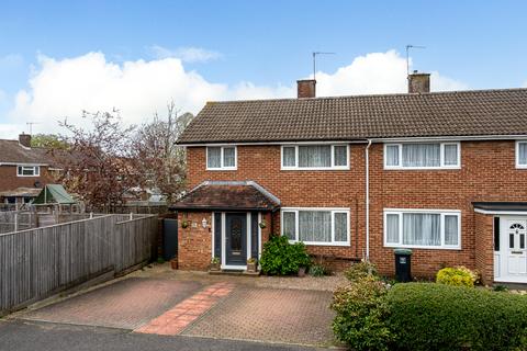62 Howards Drive, Hemel Hempstead, HP1 3NW