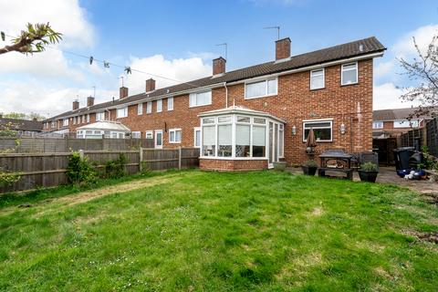 62 Howards Drive, Hemel Hempstead, HP1 3NW