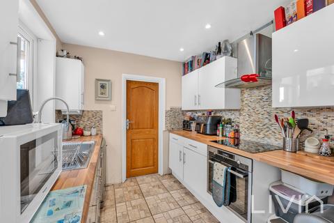 18 Kemble Road, Croydon, CR0 4JP