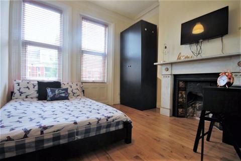 1 bedroom in a house share to rent, Manor House Road, Newcastle Upon Tyne NE2