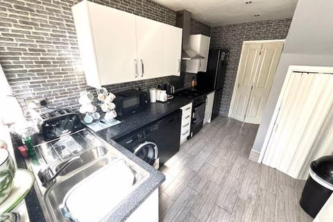 12 Brooking Close, Birmingham, B43 7TY
