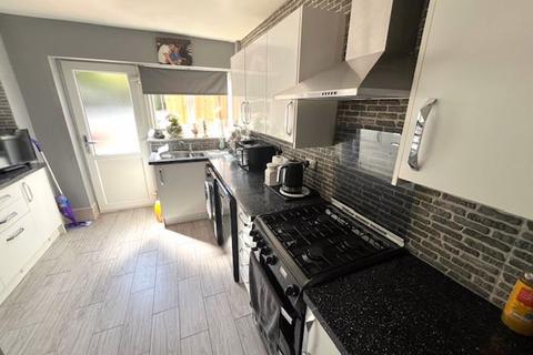 12 Brooking Close, Birmingham, B43 7TY