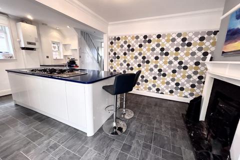 3 bedroom property for sale, Whitepit Lane, Newport