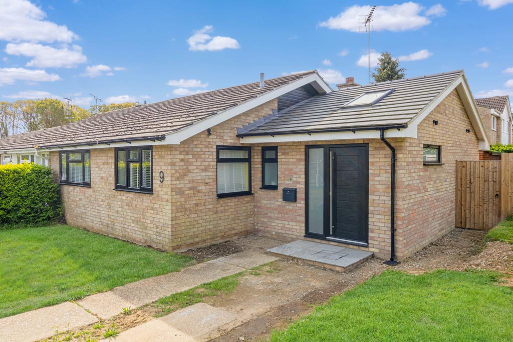 Belmont Crescent, Colchester, CO4 3 bed bungalow for sale £375,000
