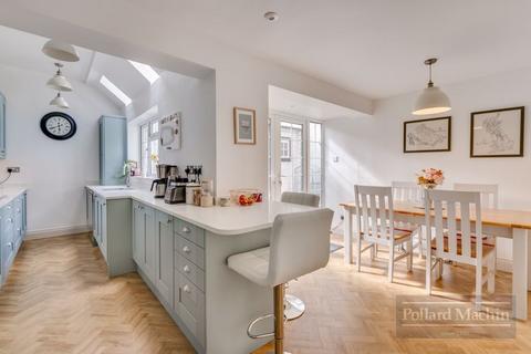 3 Carters Road, Epsom, KT17 4NE