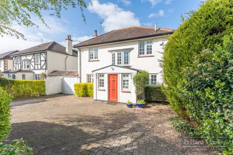 3 bedroom detached house for sale, Church Way, South Croydon