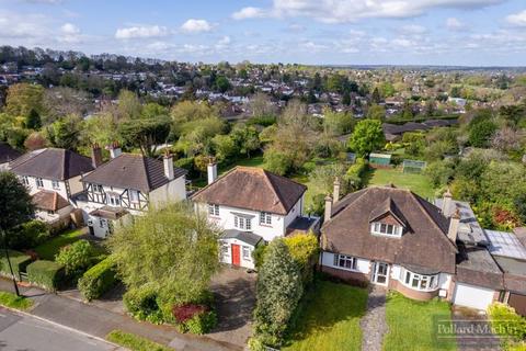 3 bedroom detached house for sale, Church Way, South Croydon