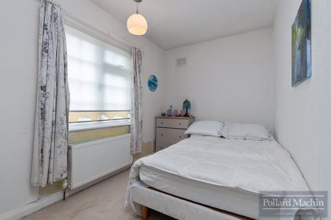 24 Church Way, South Croydon, CR2 0JR
