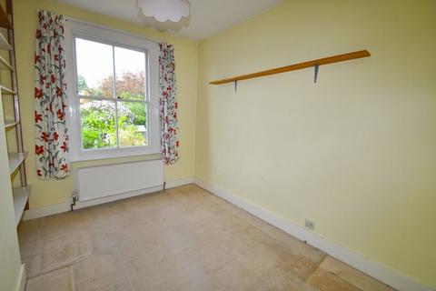 50 Kings Avenue, New Malden, KT3 4DT