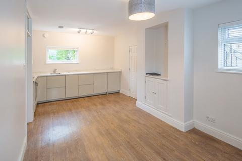 2 bedroom ground floor flat to rent, Station Road, Lower Weston, Bath