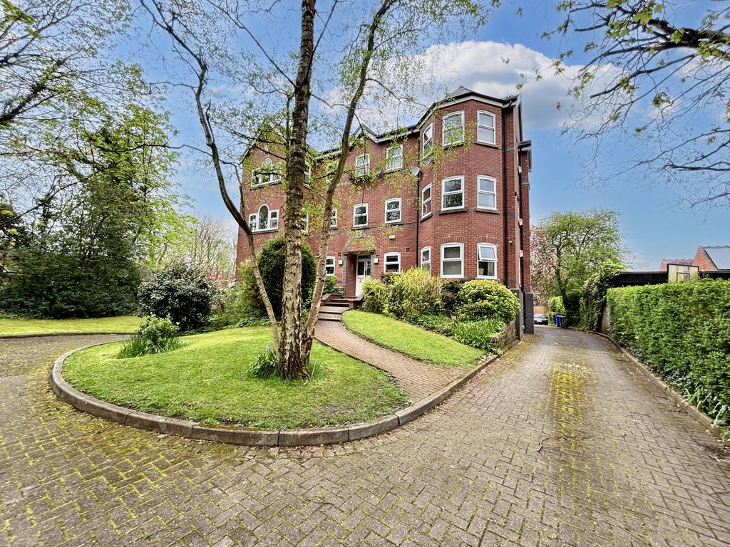 Ellesmere Park, Manchester M30 2 bed flat for sale £215,000