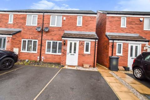Radcliffe - 3 bedroom semi-detached house to rent