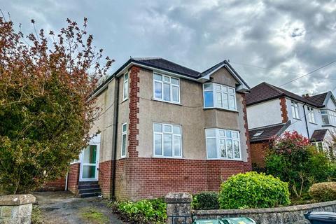 3 bedroom detached house to rent, Kings Road, Clevedon