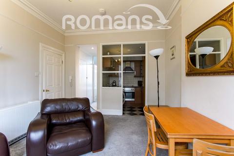 2 bedroom flat to rent, Buckingham Place, Clifton