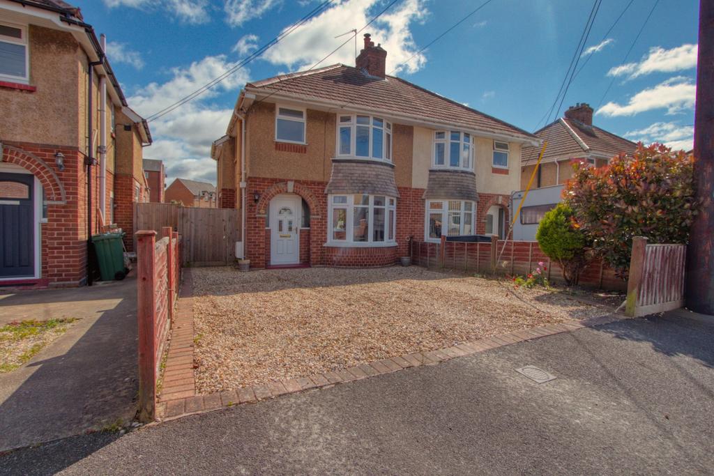 29 DRAYCOTT AVENUE, TAUNTON 3 bed semidetached house for sale £300,000