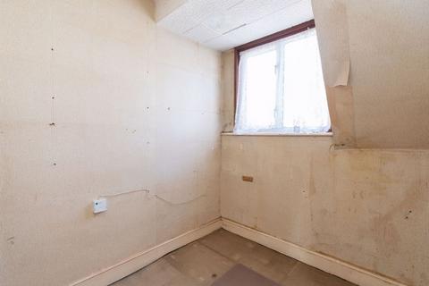 235 South Lane, New Malden, KT3 5EW