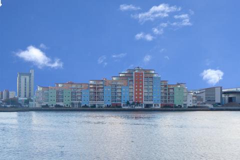2 bedroom apartment to rent, Aqua, Lifeboat Quay, Poole, BH15