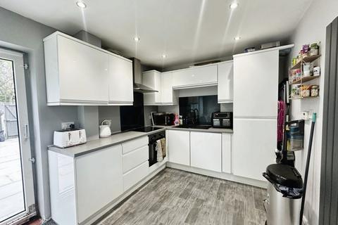 18 Bankfield Close, Ainsworth, Bolton, BL2 5QZ
