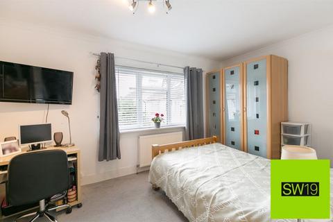 25 Dalton Avenue, Mitcham, CR4 3DT