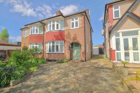 4 bedroom semi-detached house for sale, Courthope Road, Greenford