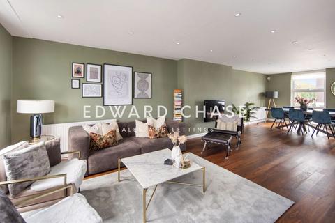 4 bedroom end of terrace house to rent, Lower Merton Rise, London, NW3