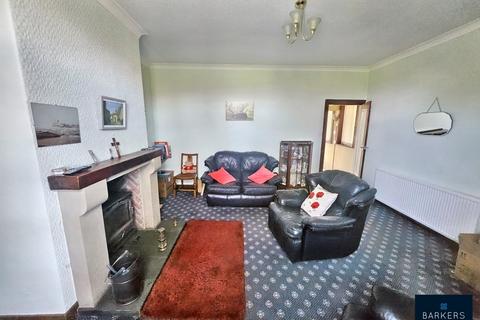 3 bedroom semi-detached house for sale, North Bank Road, Batley