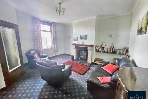 3 bedroom semi-detached house for sale, North Bank Road, Batley