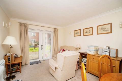 2 bedroom flat for sale, Stavordale Road, Weymouth DT4