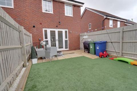 70 Adams Way, Hednesford, Cannock, WS12 4WJ