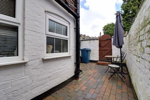 15 Castle View, Stafford, ST16 2EE