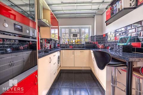 2 bedroom apartment for sale, Benellen Towers, 9 Benellen Avenue, Bournemouth, BH4