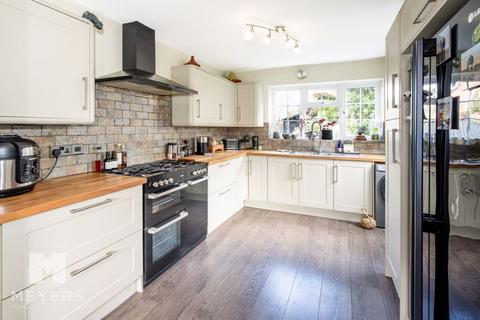 4 bedroom detached house for sale, Greenfinch Walk, Hightown, Ringwood, BH24
