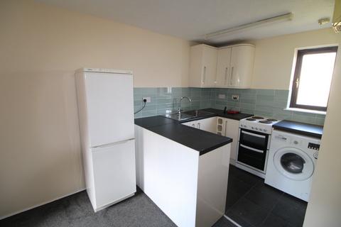 Studio to rent, Chinook, Highwoods, Colchester
