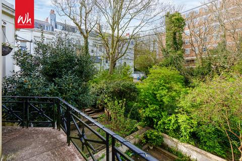 2 bedroom flat for sale, Montpelier Place, Brighton