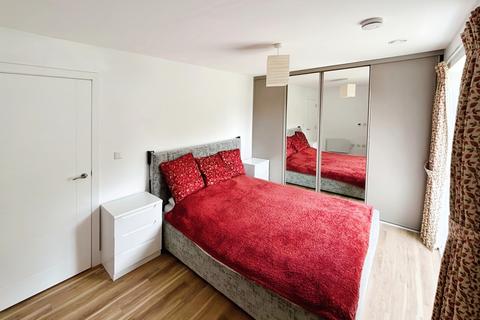 2 bedroom apartment to rent, Hills Road, CB2