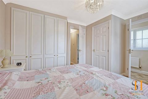 17 Anglesey Gardens, Wickford, SS12 9GT