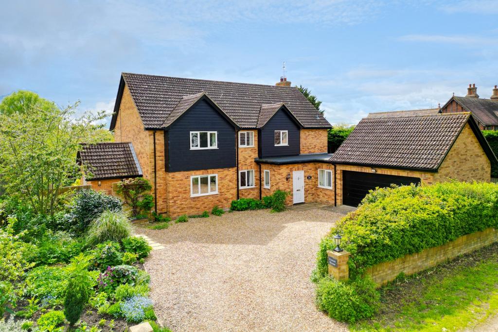 Holywell, St. Ives, Cambridgeshire, PE27 5 bed detached house for sale
