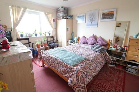 2 bedroom flat for sale, Luton LU2