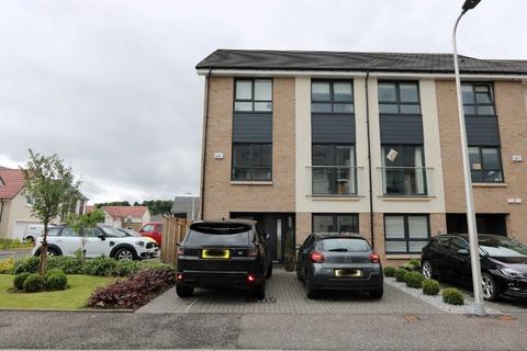4 bedroom semi-detached house to rent, Bright Close, Bearsden, Glasgow, East Dunbartonshire, G61