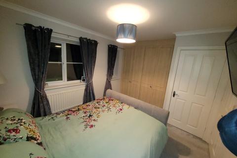 16 Tent Vale, Pencoed, Bridgend, CF35 6LR