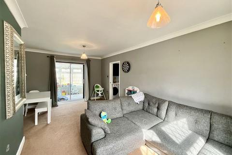 3 bedroom terraced house for sale, Halsall Avenue, Darnall, Sheffield, S9 4JB