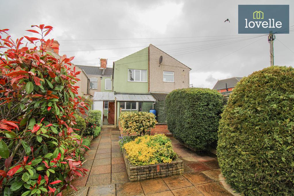 Heneage Road, Grimsby DN32 3 bed terraced house for sale £85,000